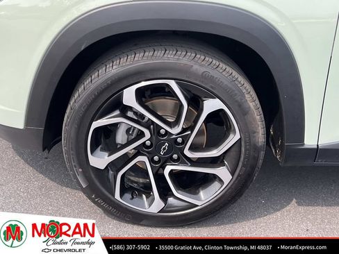 Certified 2024 Chevrolet Trax RS w/ Driver Confidence Package FWD image 10