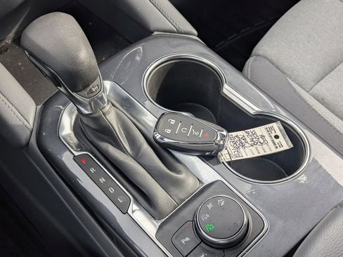 Used 2022 Chevrolet Blazer LT image 33