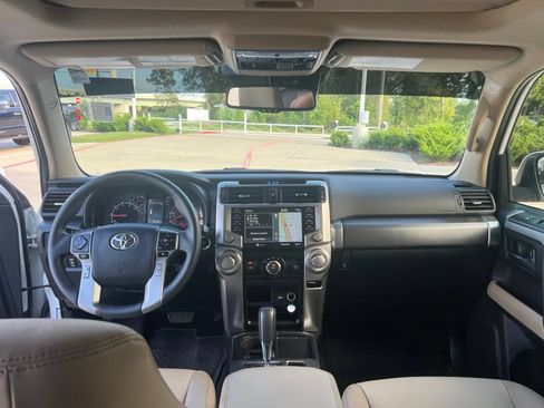 Used 2021 Toyota 4Runner SR5 Premium w/ Moonroof Package RWD image 16