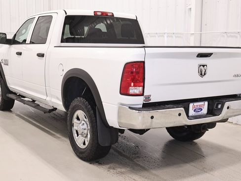 Used 2016 RAM 3500 Tradesman w/ Chrome Appearance Group image 7