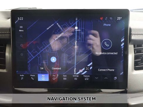 Used 2024 Ford Expedition XLT image 3