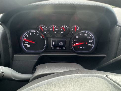 Used 2024 Chevrolet Silverado 1500 Custom image 12