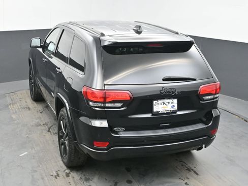 Used 2019 Jeep Grand Cherokee Altitude image 35