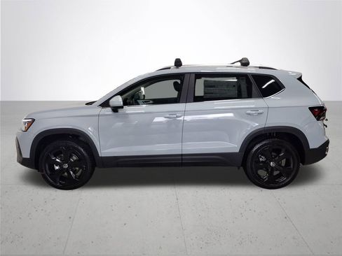 New 2026 Volkswagen Taos SEL AWD/4WD image 9
