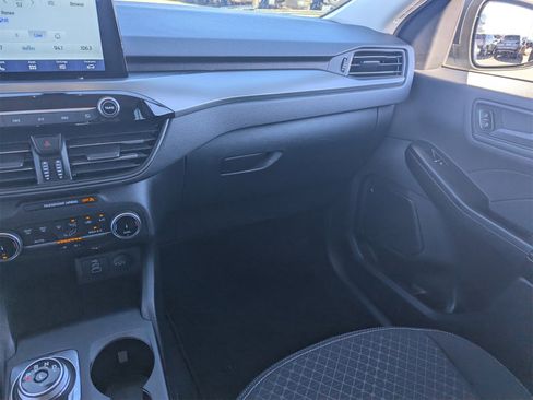 Used 2025 Ford Escape Active image 17