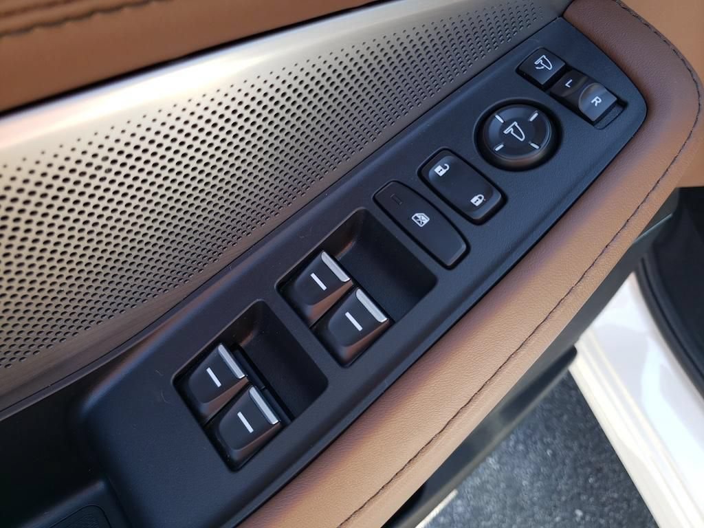 Certified 2026 Acura MDX w/ Advance Package AWD/4WD image 21
