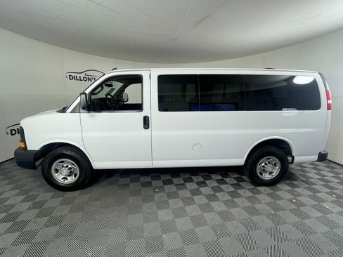 Used 2016 Chevrolet Express 2500 LS image 3