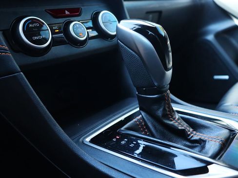 Used 2020 Subaru Crosstrek 2.0i Limited w/ Moonroof Package w/Navigation image 51