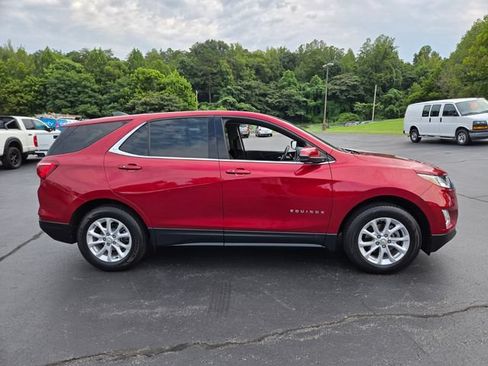 Used 2019 Chevrolet Equinox LT w/ Driver Convenience Package FWD image 9