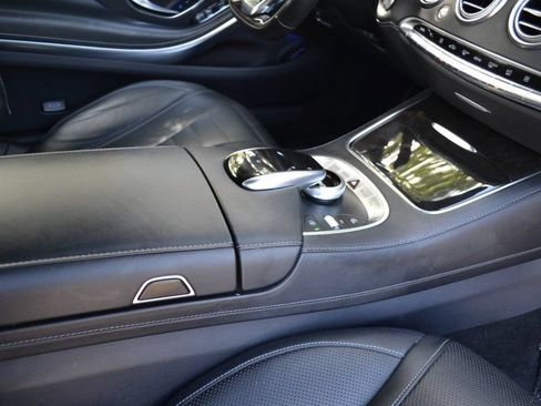 Used 2015 Mercedes-Benz S 550 4MATIC Coupe image 29