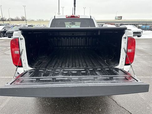 Used 2016 Chevrolet Colorado W/T image 15