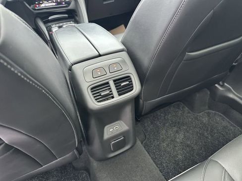 Used 2023 Buick Envision Avenir image 25