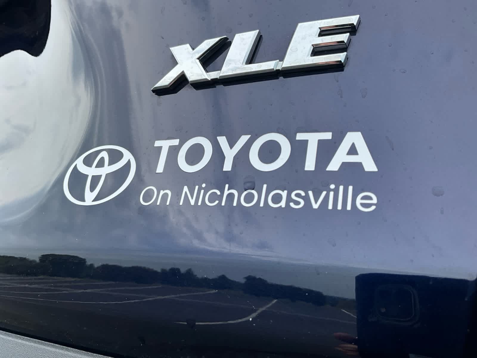 Used 2025 Toyota RAV4 XLE FWD image 22