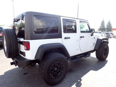 Used 2017 Jeep Wrangler Unlimited Sport w/ Quick Order Package 24S AWD/4WD image 6