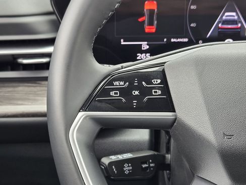 Certified 2025 Audi Q5 Prestige image 36