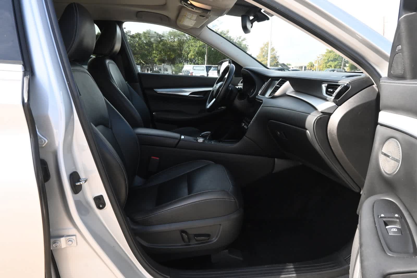 Used 2019 INFINITI QX50 Essential w/ Proactive Package FWD image 24