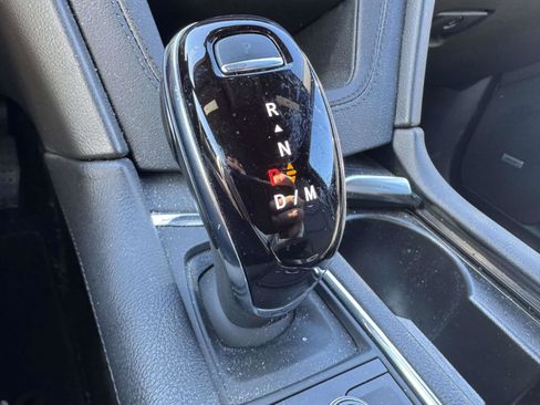 Certified 2023 Cadillac XT5 Premium Luxury image 11