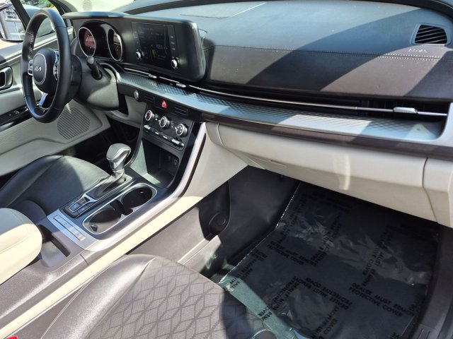 Used 2023 Kia Carnival LX FWD image 20