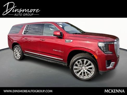 Used 2021 GMC Yukon XL Denali w/ Denali Ultimate Package image 1