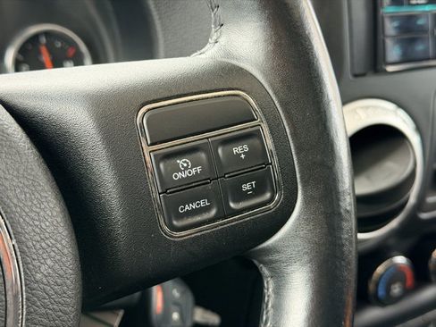 Used 2013 Jeep Wrangler Unlimited Sahara w/ Trailer Tow Group image 10