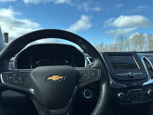 Used 2019 Chevrolet Equinox Premier image 15