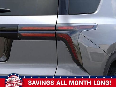 New 2026 Chevrolet Traverse Z71 w/ Enhanced Driving Package image 11