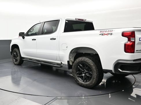 Used 2024 Chevrolet Silverado 1500 Custom Trail Boss AWD/4WD image 3