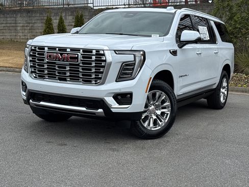 New 2026 GMC Yukon XL Denali w/ Sun & Power Step Package image 5