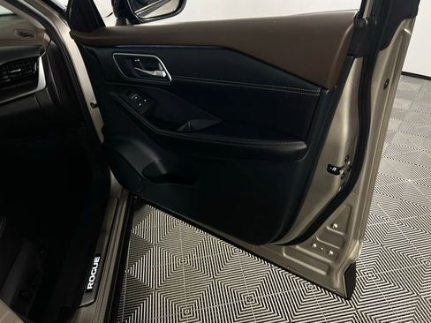 Used 2023 Nissan Rogue Platinum w/ Platinum Premium Package image 34