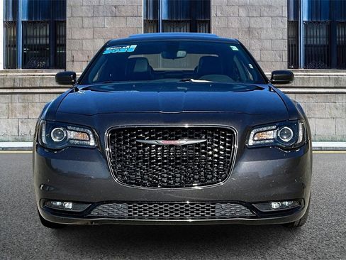 Used 2023 Chrysler 300 S image 3