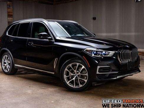 Used 2022 BMW X5 xDrive40i w/ Executive Package image 1