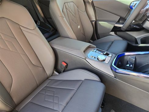 New 2026 BMW X3 xDrive30 w/ M Sport Package image 16