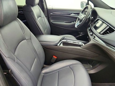 Used 2022 Buick Enclave Essence w/ Sport Touring Edition image 23