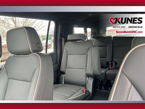 New 2026 GMC Yukon XL Elevation image 33
