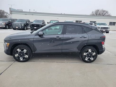 Used 2025 Hyundai Kona SEL image 10