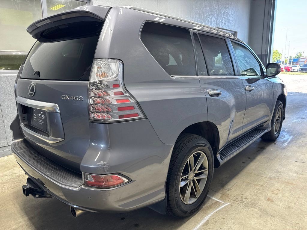 Used 2021 Lexus GX 460 Premium w/ Premium Package AWD/4WD image 7