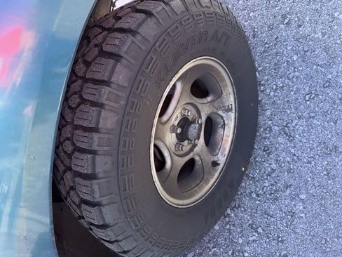 Used 2002 Ford Explorer Sport Trac 2WD image 7