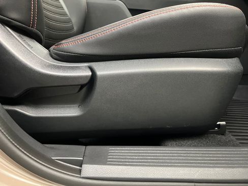 Used 2025 Nissan Rogue SV image 23