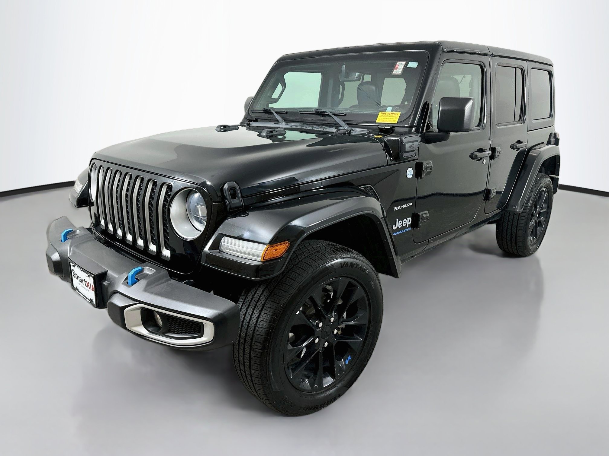 Used 2023 Jeep Wrangler Unlimited Sahara AWD/4WD image 3