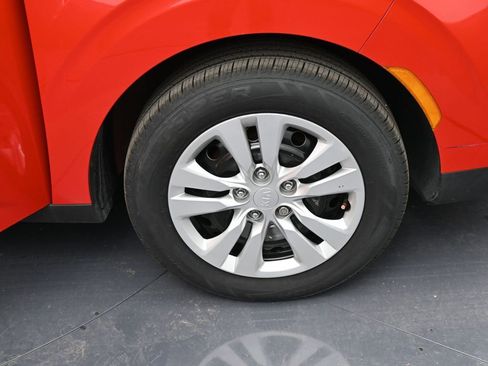 Used 2021 Kia Soul LX image 32