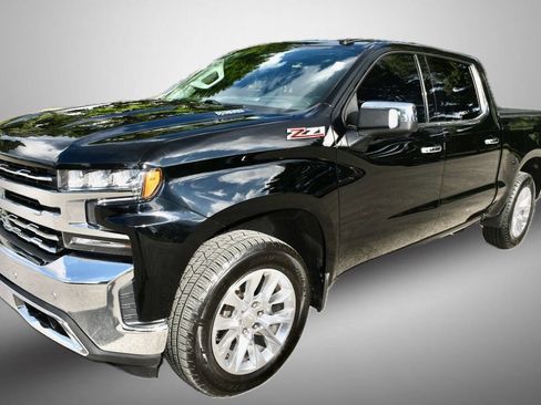 Used 2020 Chevrolet Silverado 1500 LTZ w/ LTZ Premium Package AWD/4WD image 3