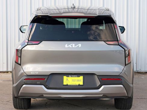 Used 2024 Kia EV9 Light Long Range image 51