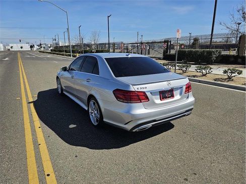 Used 2014 Mercedes-Benz E 350 Sedan image 7