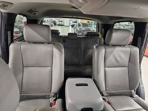Used 2013 Toyota Sequoia Platinum image 36