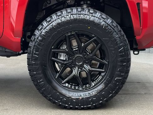 Used 2026 Toyota 4Runner TRD Sport Premium AWD/4WD image 9