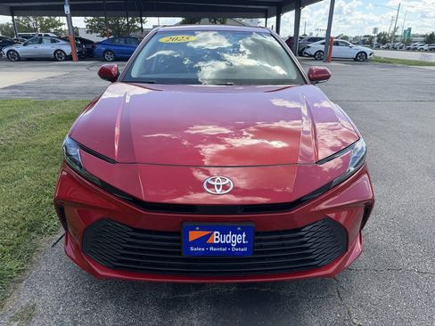Used 2025 Toyota Camry LE AWD/4WD image 8