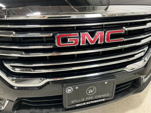 Used 2024 GMC Terrain SLT image 26