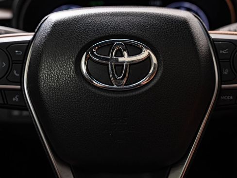 Used 2020 Toyota Avalon Limited w/ Advanced Safety Package FWD image 30