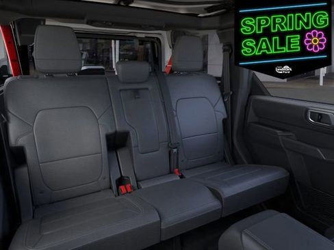 New 2025 Ford Bronco Badlands image 12