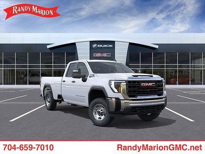 New 2024 GMC Sierra 2500 Pro w/ Convenience Package